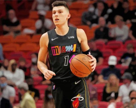 Basketball Player Tyler Herro Diamond Painting