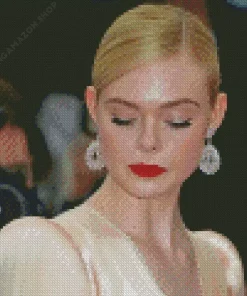 Actress Elle Fanning Diamond Painting