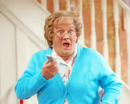 Agnes Brown Diamond Painting